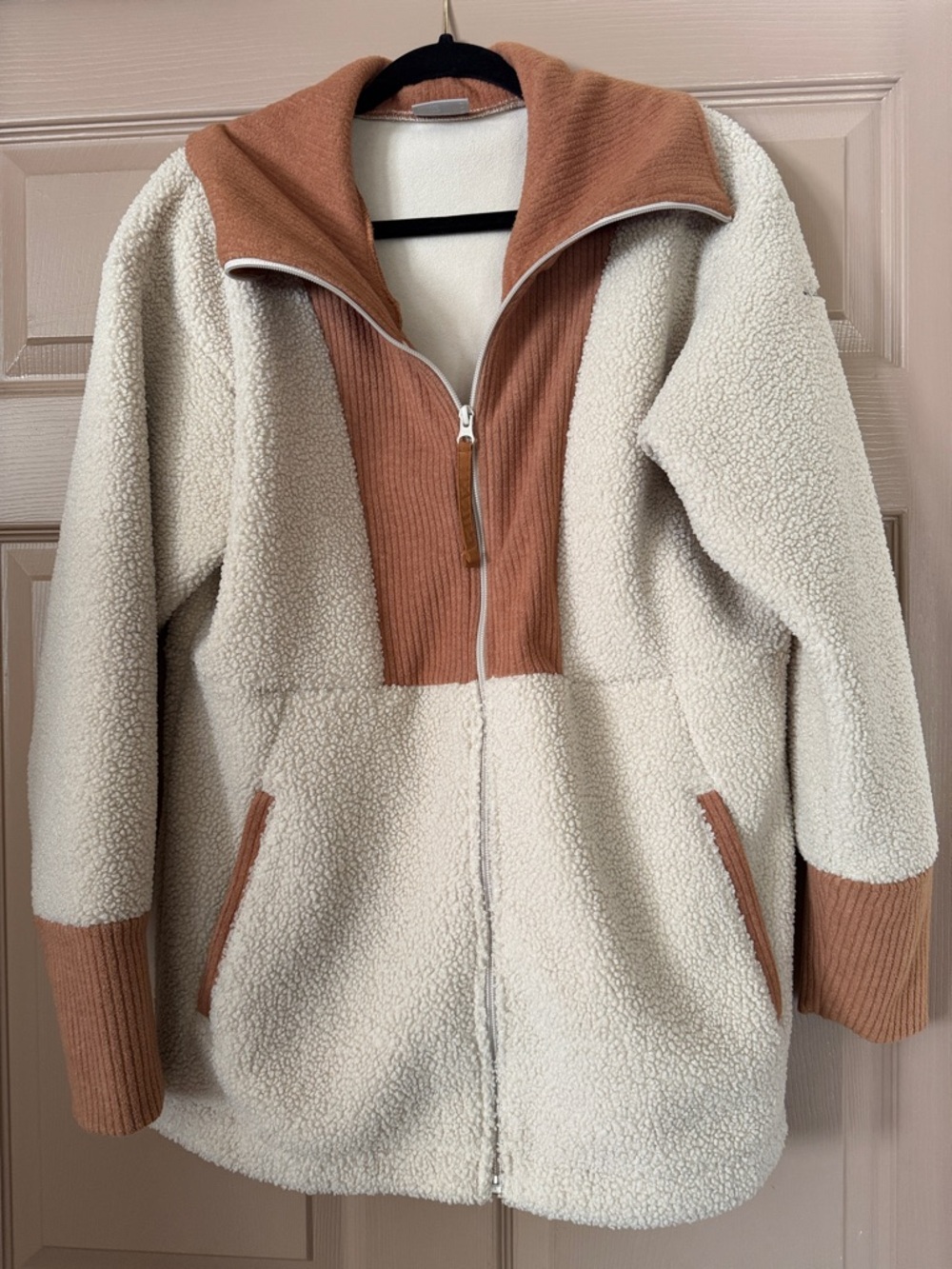 Columbia Cream and Tan Sherpa Fleece Jacket